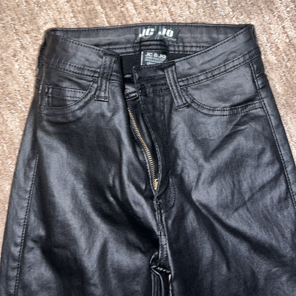 NWOT Black Faux Leather Leggings Size Small - Picture 2 of 4